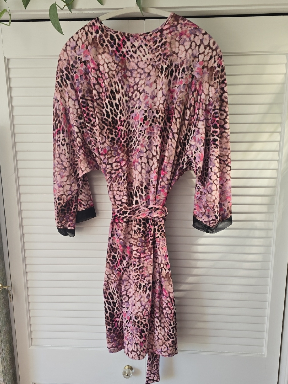 Joyspun Women's Pink Animal Print Satin Robe - Picture 3 of 5